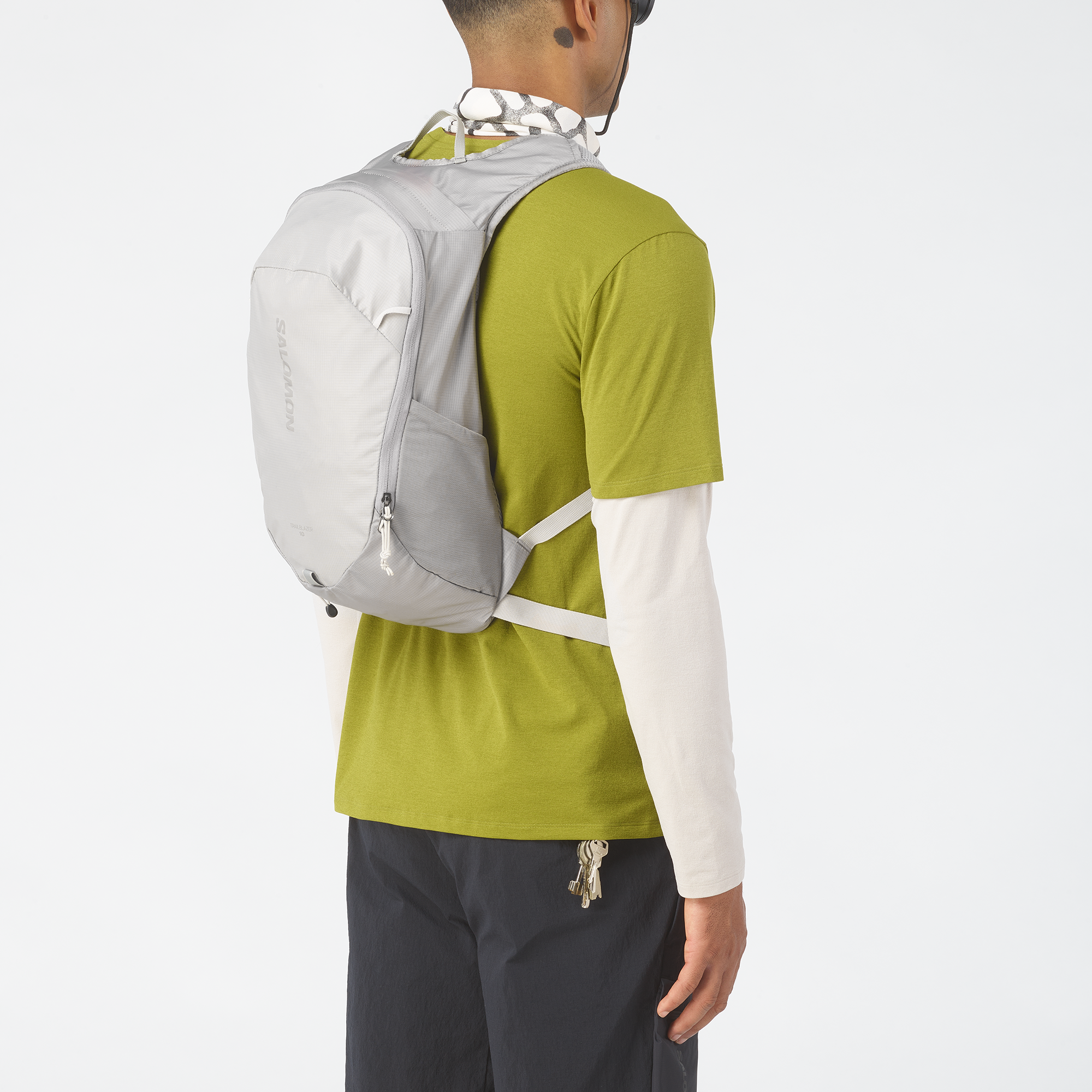 TRAILBLAZER 10 Unisex Hiking Bag | Salomon