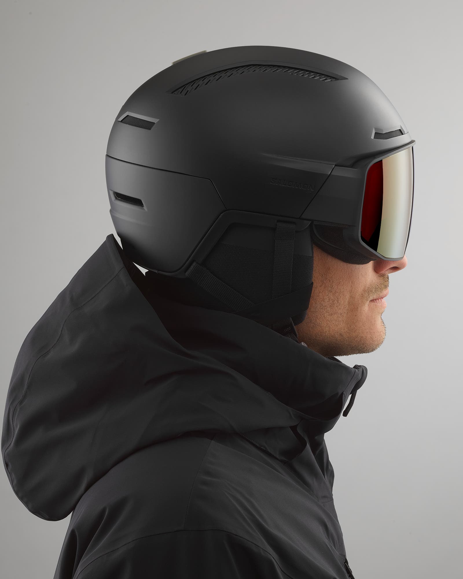 salomon air pump ski helmet Husk Pro The magnetic closure ensures easy handling and enhances wearing comfort DRIVER PRIME SIGMA PLUS MIPS