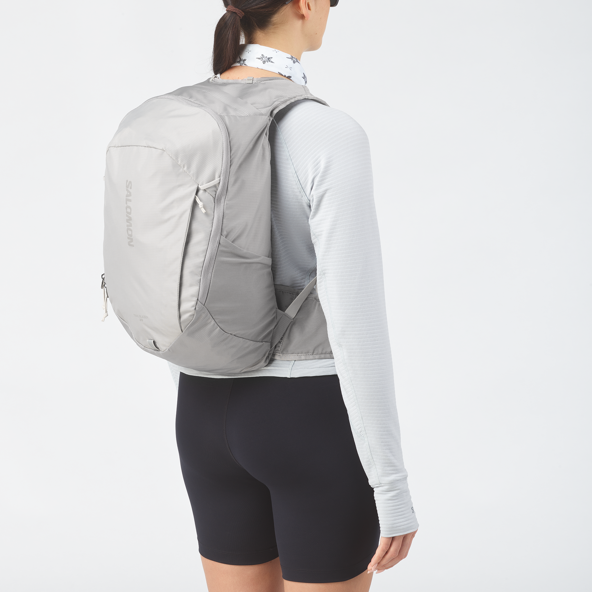 TRAILBLAZER 20 Unisex Hiking Bag | Salomon