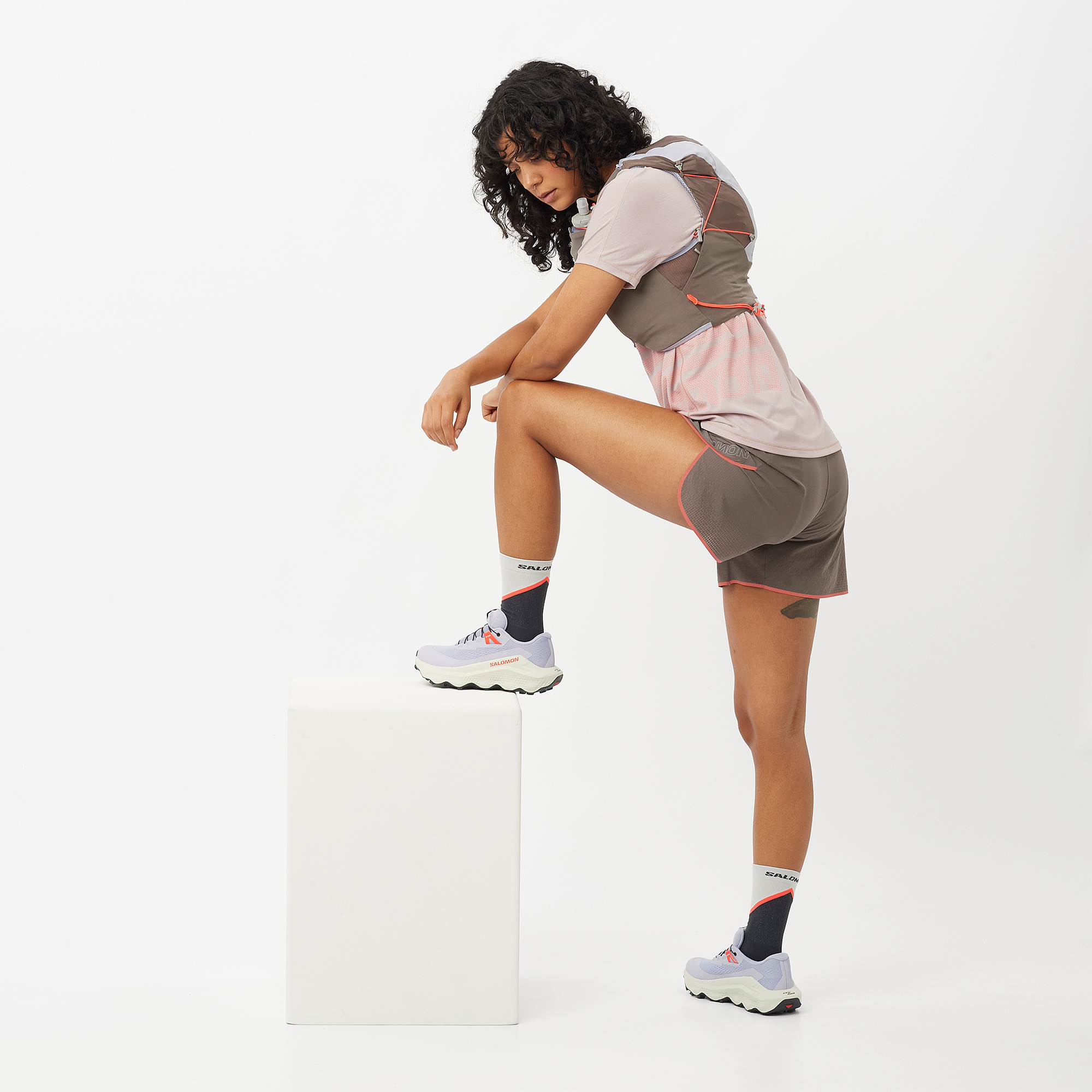 ADV SKIN 12 Women's Running Vest with flasks included | Salomon