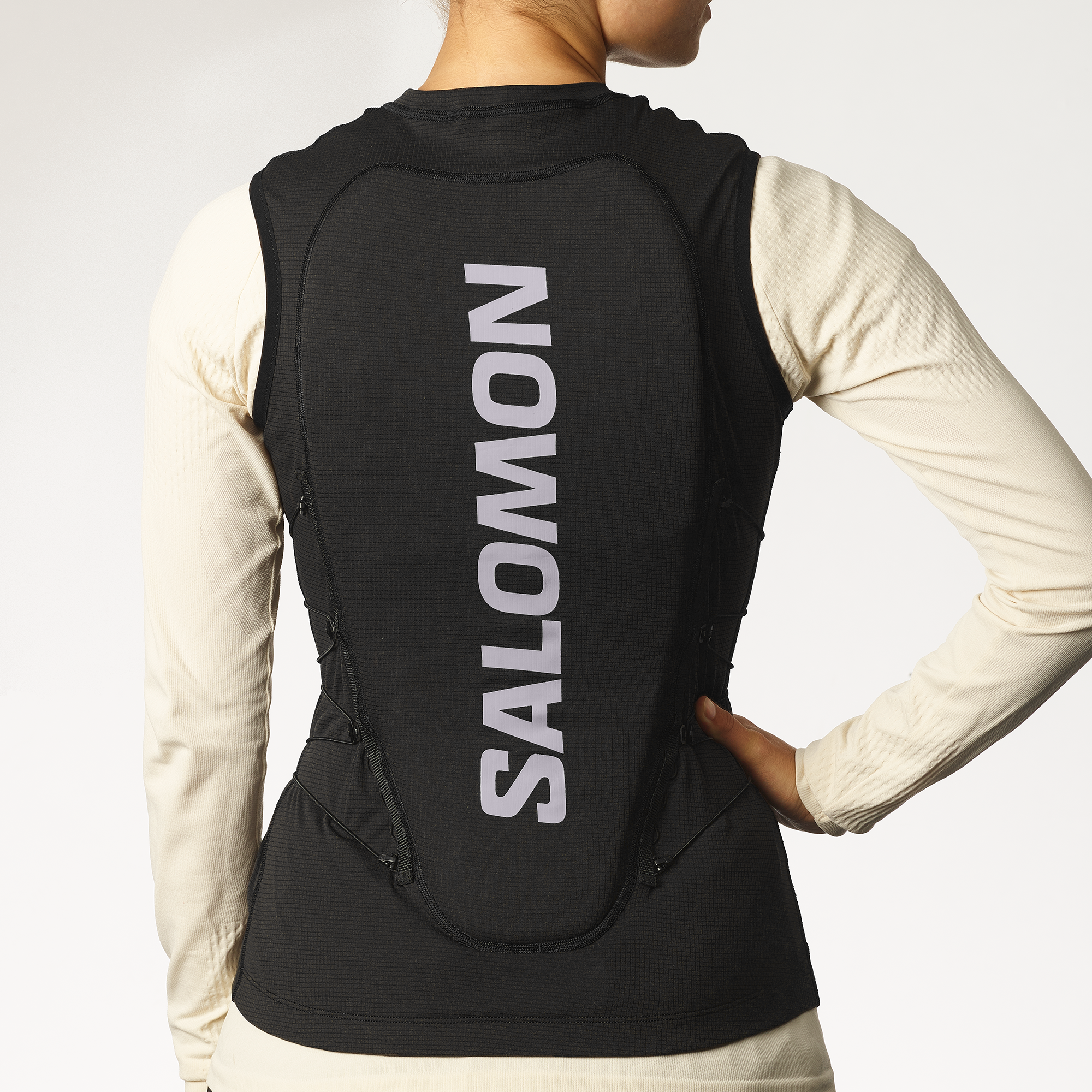 Salomon Flexcell Pro ベスト size:M ※女性用 Salomon Flexcell Pro ベスト size:M ※女性用 【公式通販】