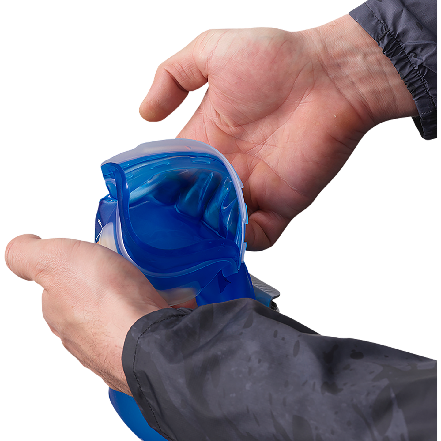 Сумка Salomon Soft Reservoir 1.5L, цвет: Прозрачный синий — фото 5