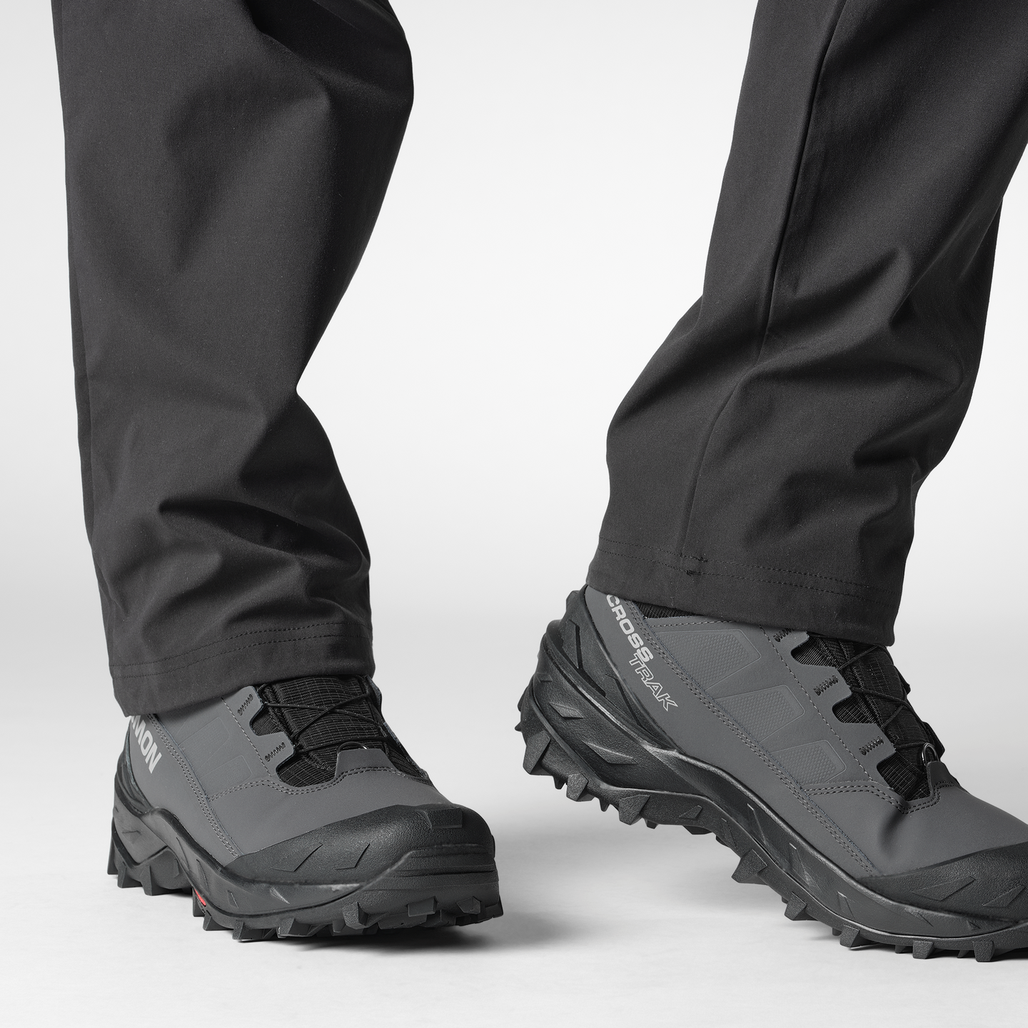 Мужские кроссовки Salomon Crosstrak Powder Waterproof, цвет: Асфальтовый / Чёрный — фото 4