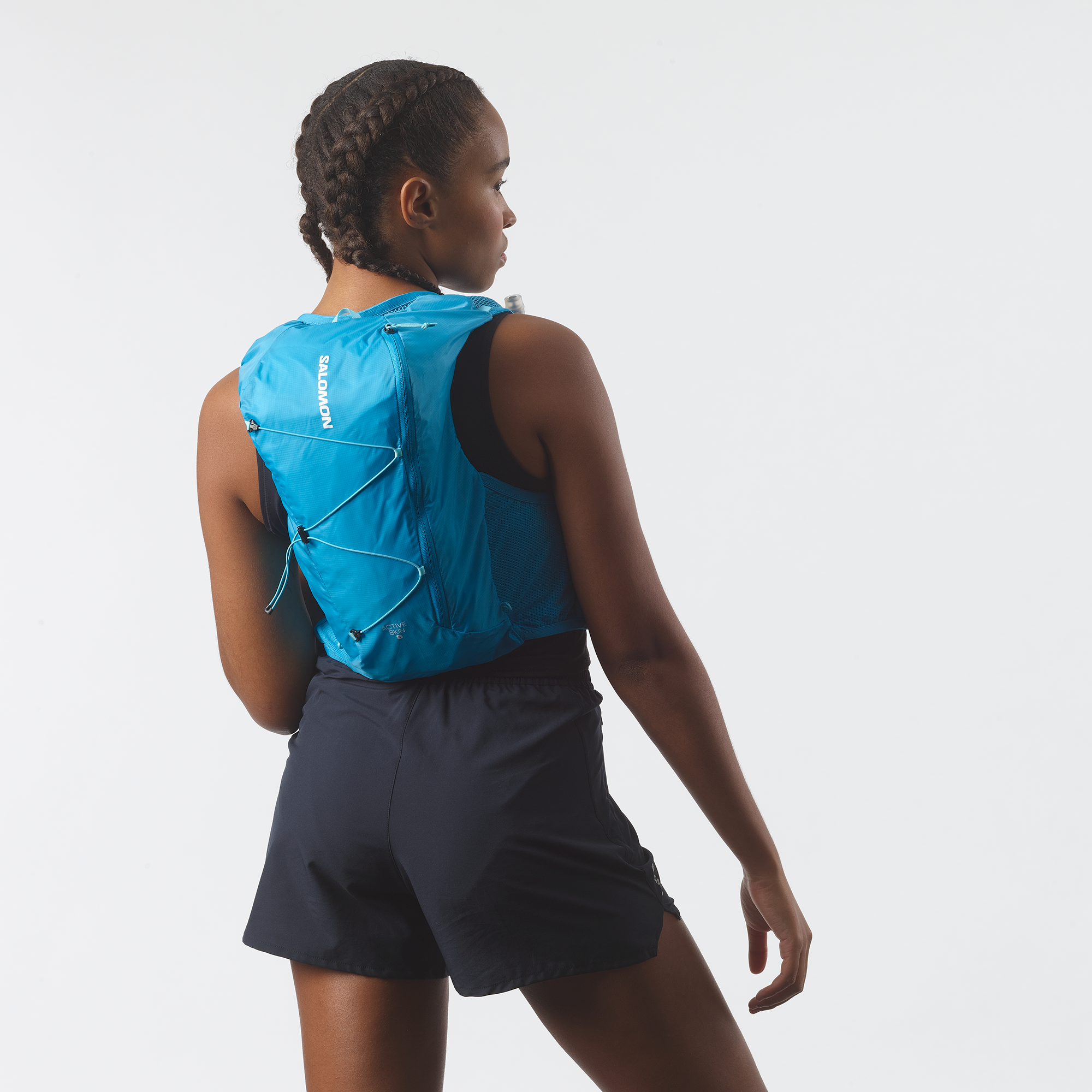 ACTIVE SKIN 8 Unisex Running Vest with flasks included | Salomon