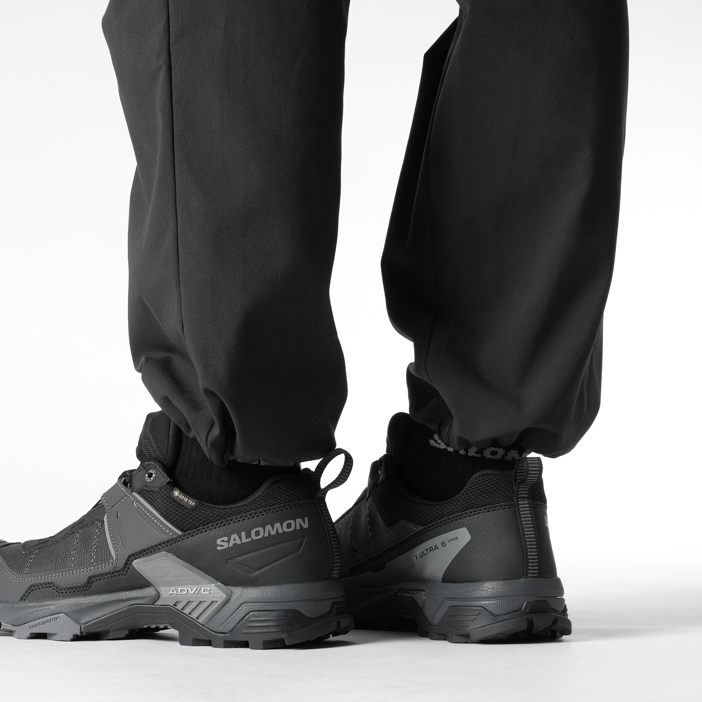 Обувь Salomon X Ultra 5 Wide GORE-TEX, цвет: Чёрный / Асфальтовый — фото 8