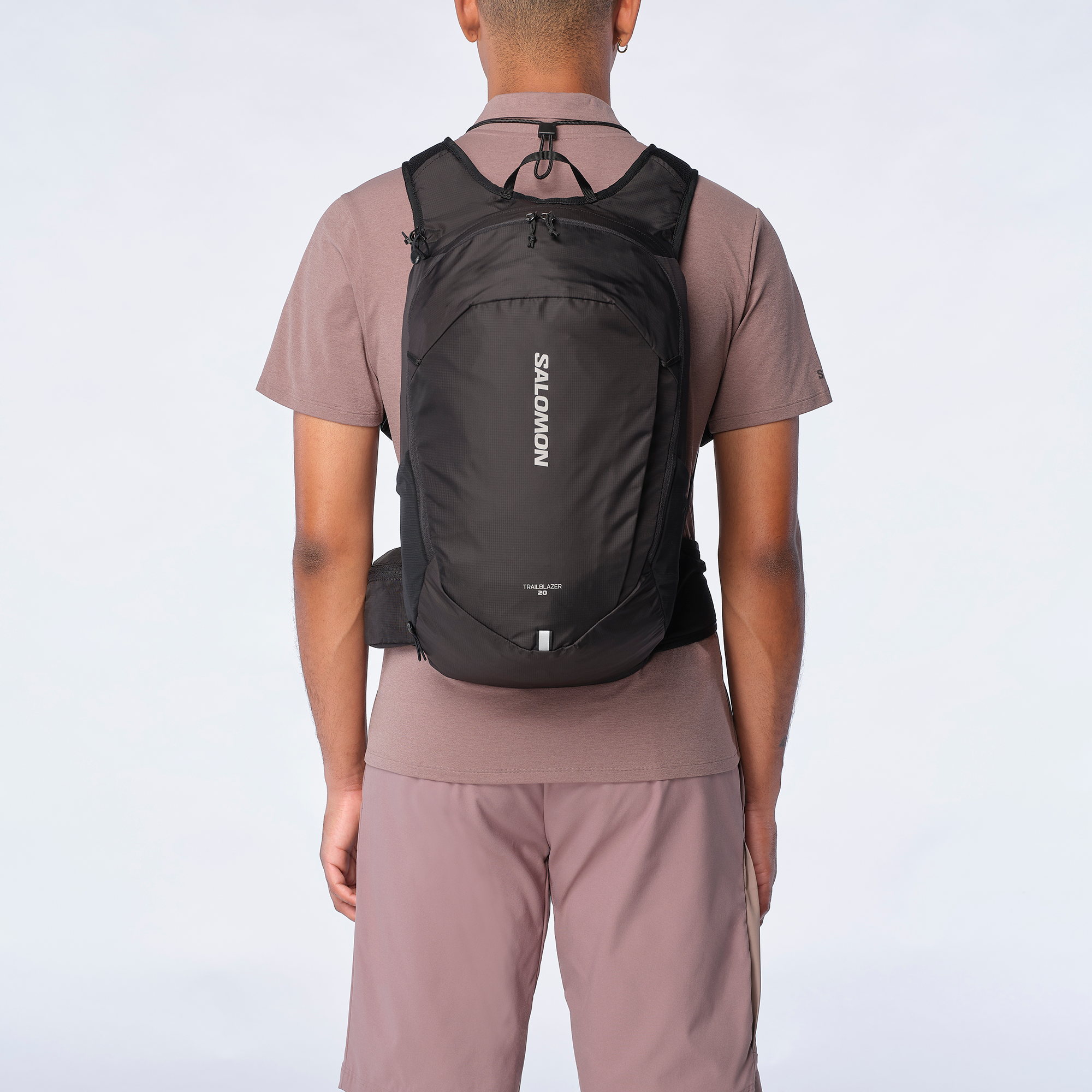 TRAILBLAZER 20 Unisex Hiking Bag | Salomon