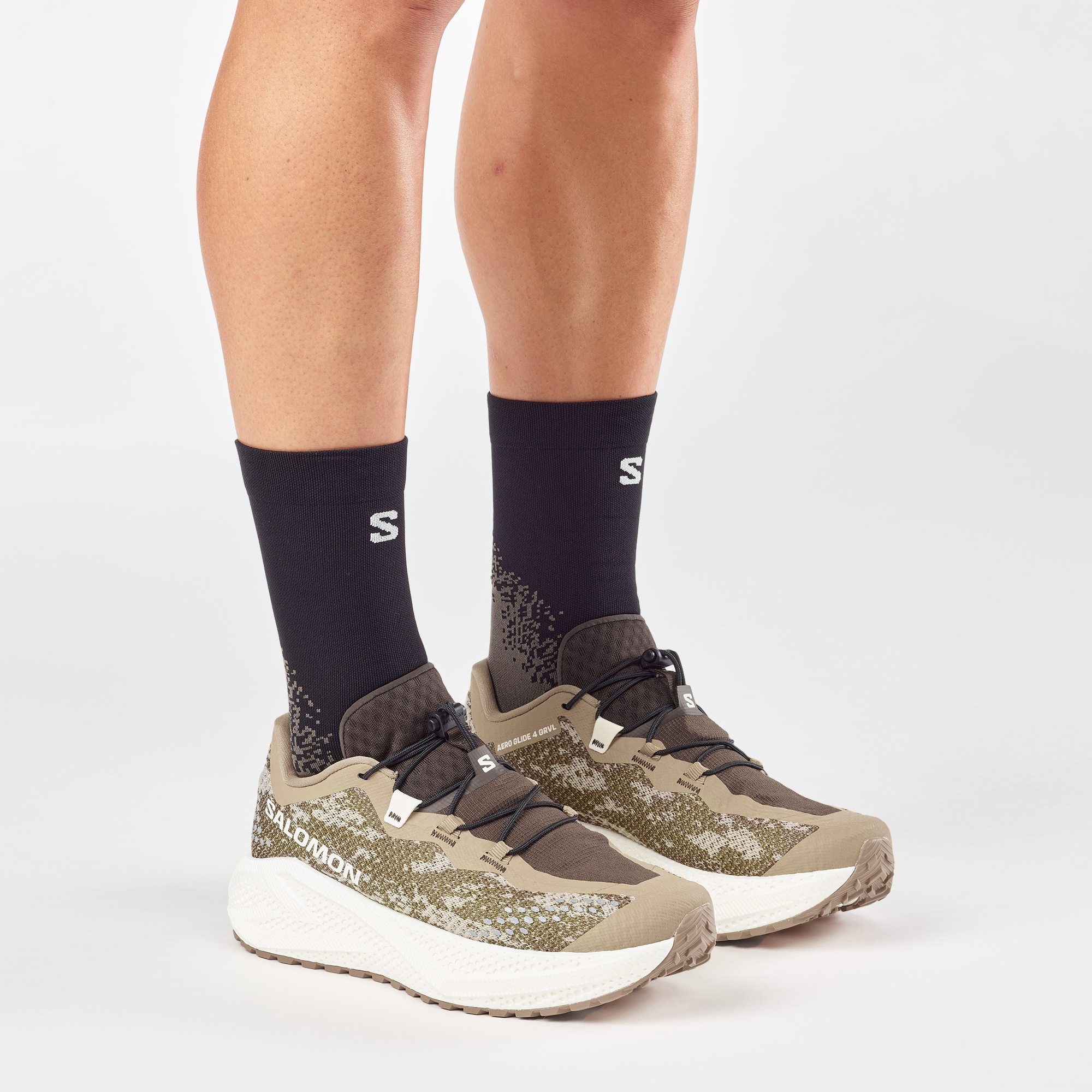 AERO GLIDE 4 GRVL Tan | Salomon