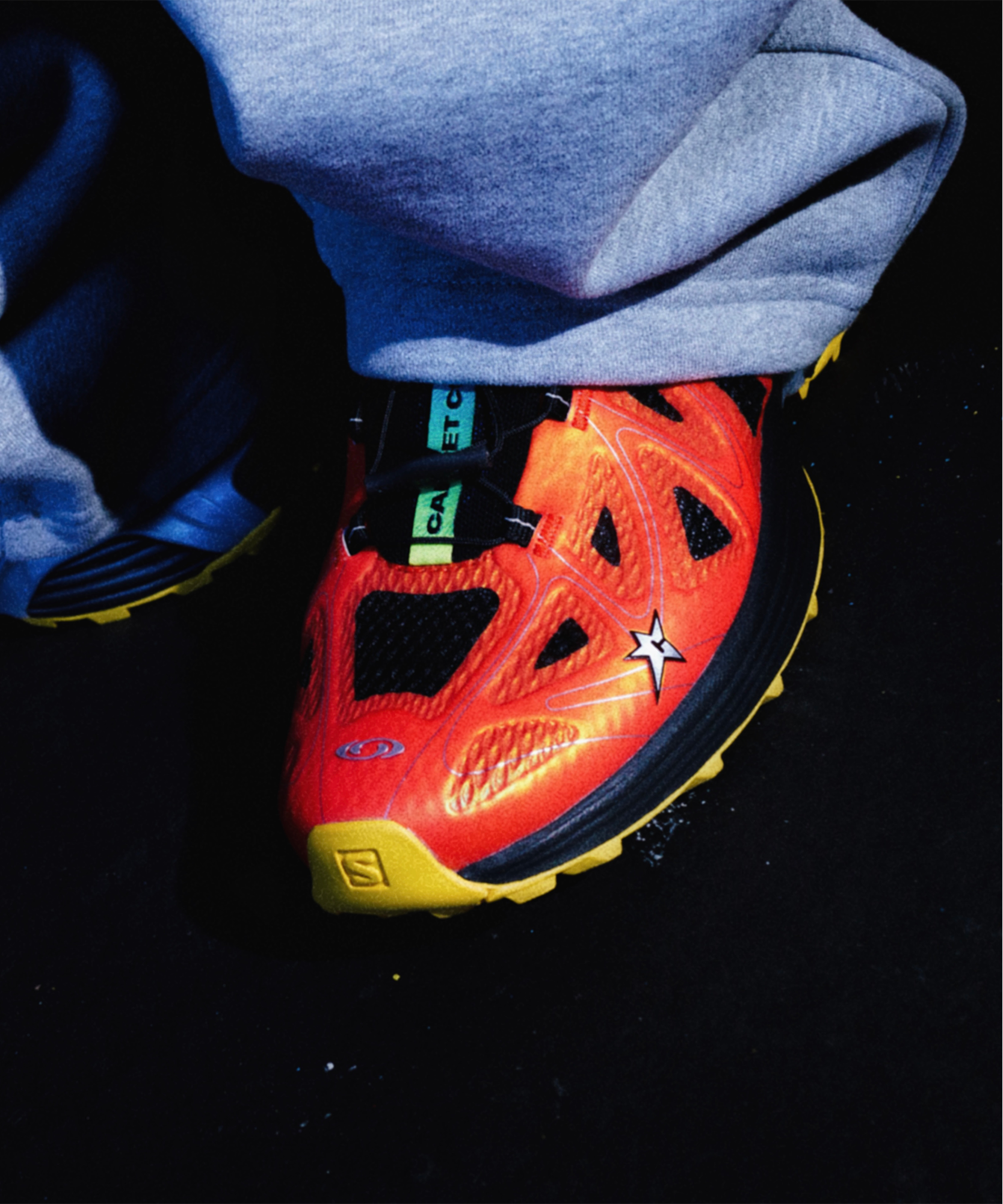 XT-WHISPER VOID CARPET COMPANY Sneakers - Unisex | Salomon