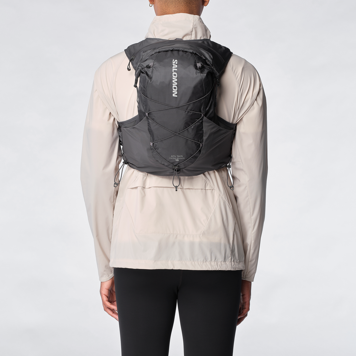 Беговой рюкзак Salomon ADV Skin Cross Season 15, цвет: Эбеновый — фото 2